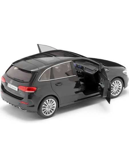 Modellino originale di auto Classe B Sports Tourer Cosmos Black AMG Line W247 in scala 1:18