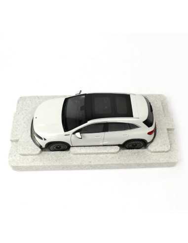 EQA AMG Line Offroader 1:18 Modellauto H243 Original Mercedes Benz Collection