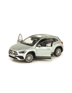Original Mercedes Benz GLA-Klasse H247 2020 Silber B66961036 1:18 Modell