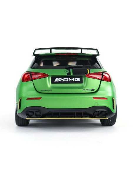 Mercedes-Benz AMG A 45 S 4Matic inferno verde magno 1:18 NZG