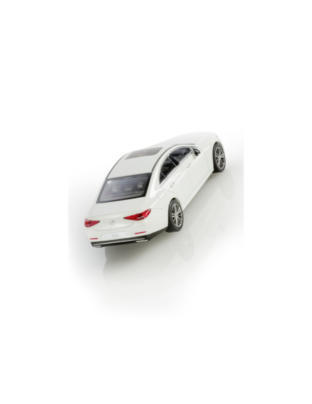 1:43 CLS Coupé AVANTGARDE C257 modelo de distribuidor