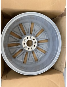 Mercedes-Benz OEM Alloy Wheel A2134010300 7x45 2