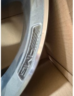 Llanta de aleación original Mercedes-Benz AMG de 18 pulgadas – Clase E – A2124010300 2