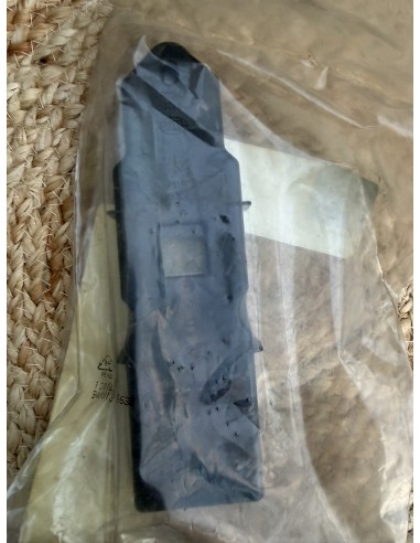 Genuine Mercedes-Benz A2028201977 Rear Tail Light Bulb Holder – New OEM Part