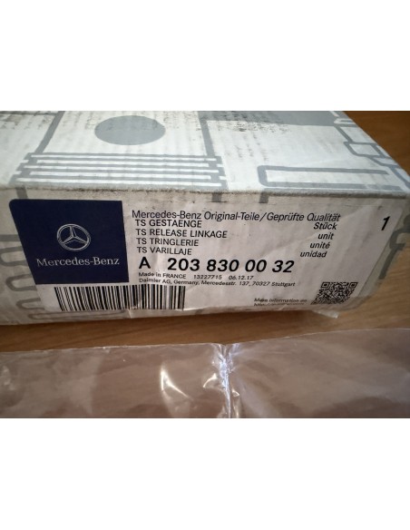 Genuine Mercedes-Benz HVAC Footwell Flap Linkage Kit  A2038300032