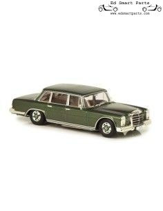 Mercedes-Benz verzamelobject Mercedes Benz 600 (W100) Groen Metallic Schaal 1:43 2