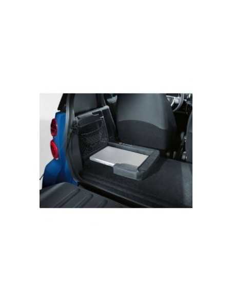 Mercedes-Benz luggage fastener